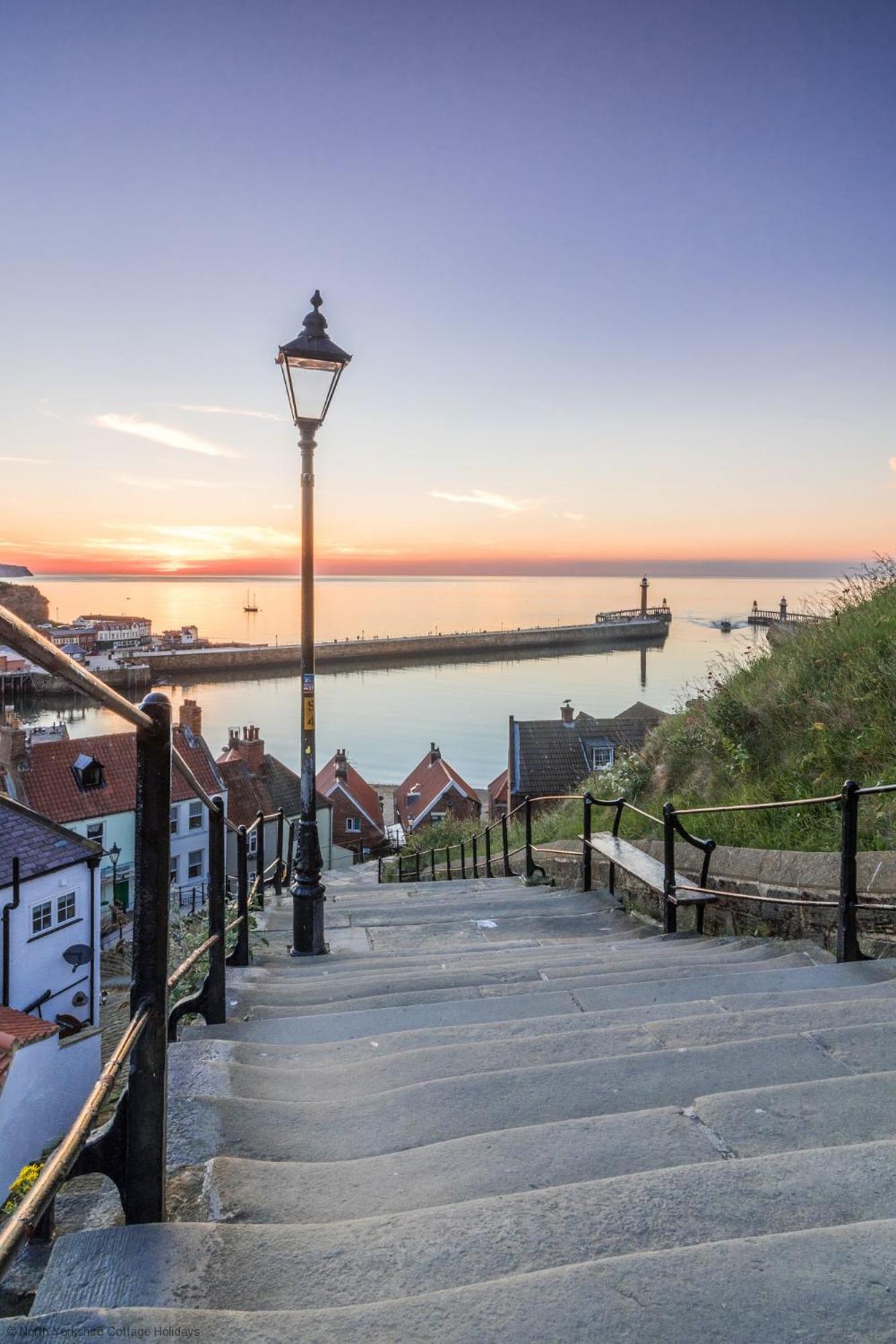 Picturesque Stone In The Heart Of North Yorkshire Village - Hideaway Casa de férias